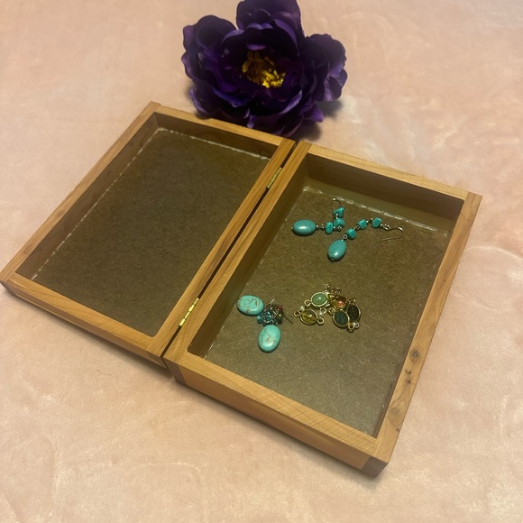 Wood Jewelry Box with Native American Princess Print - Picture 4 of 10